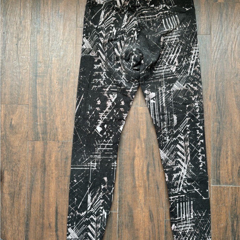 Lysse Abstract Patterned Leggings Size Small - image 6